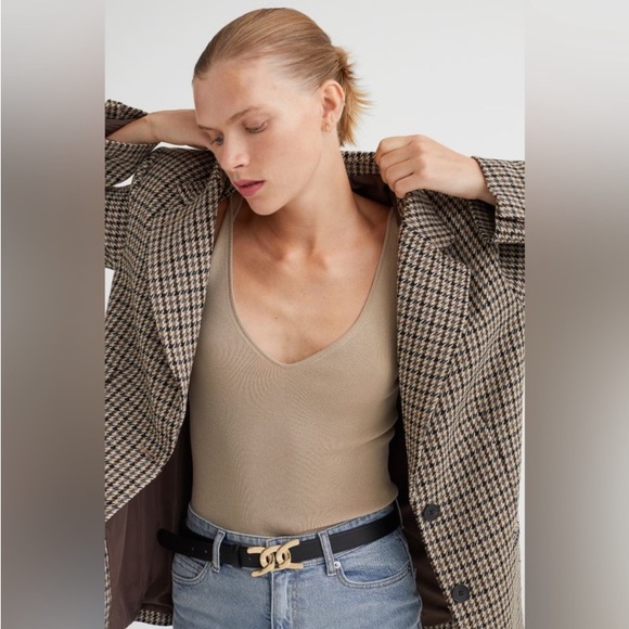 H&M oversized jacket with belt. - Picture 7 of 12